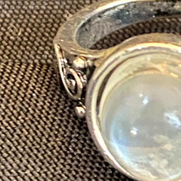 Silver Faux Moonstone Ring Size 8 - Picture 7 of 7